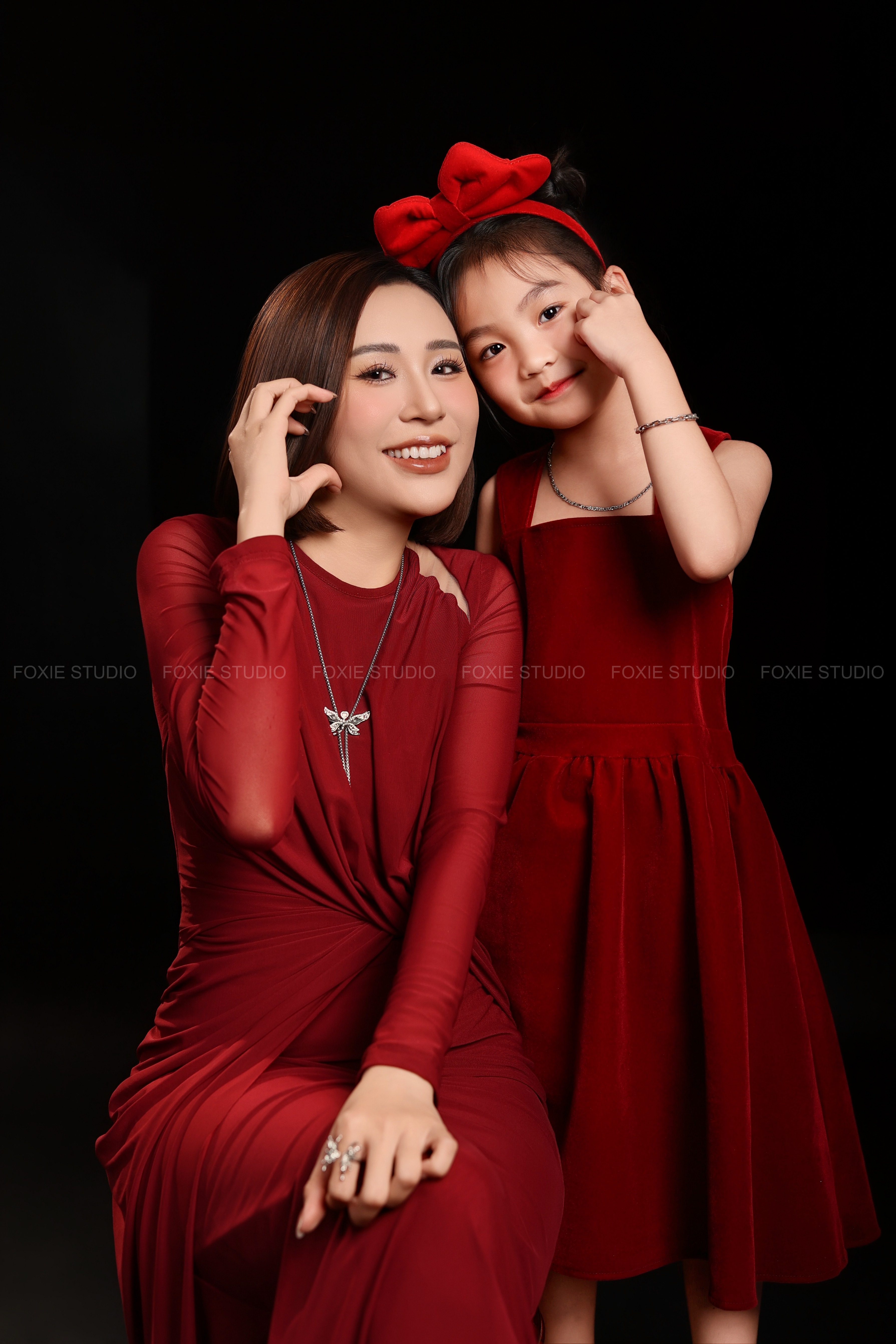 Bé Trâm Anh & Mẹ