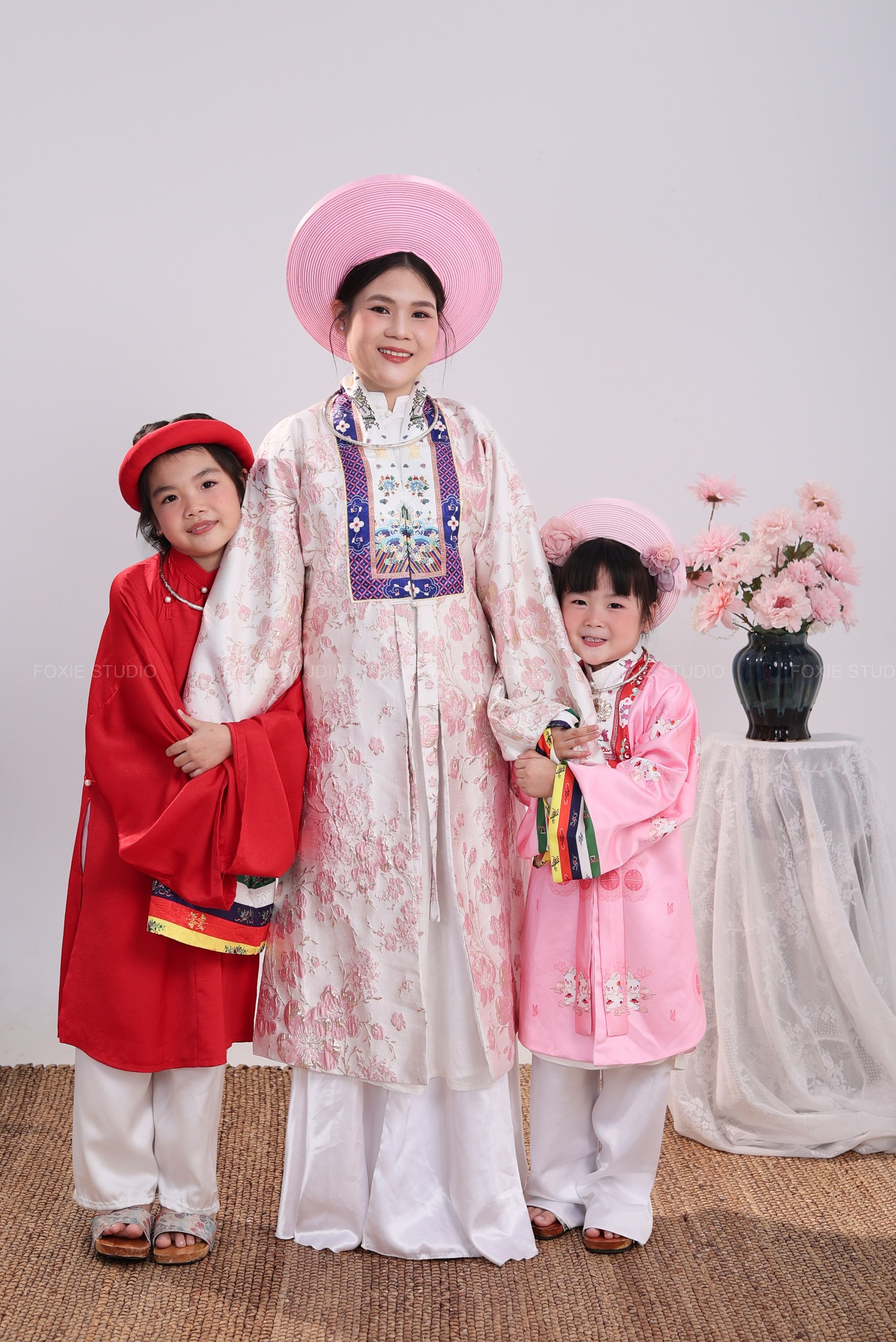 Bé Suka & Kem & Mẹ