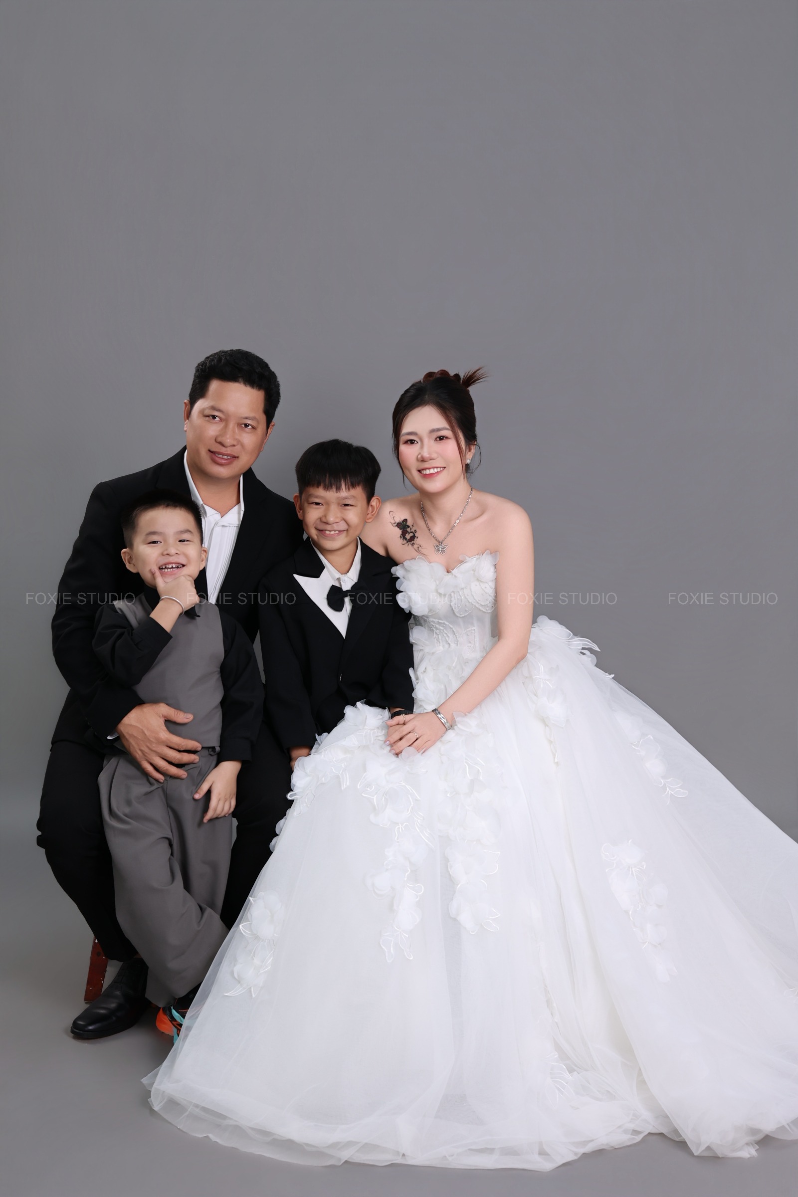 Bé & Gia Đình