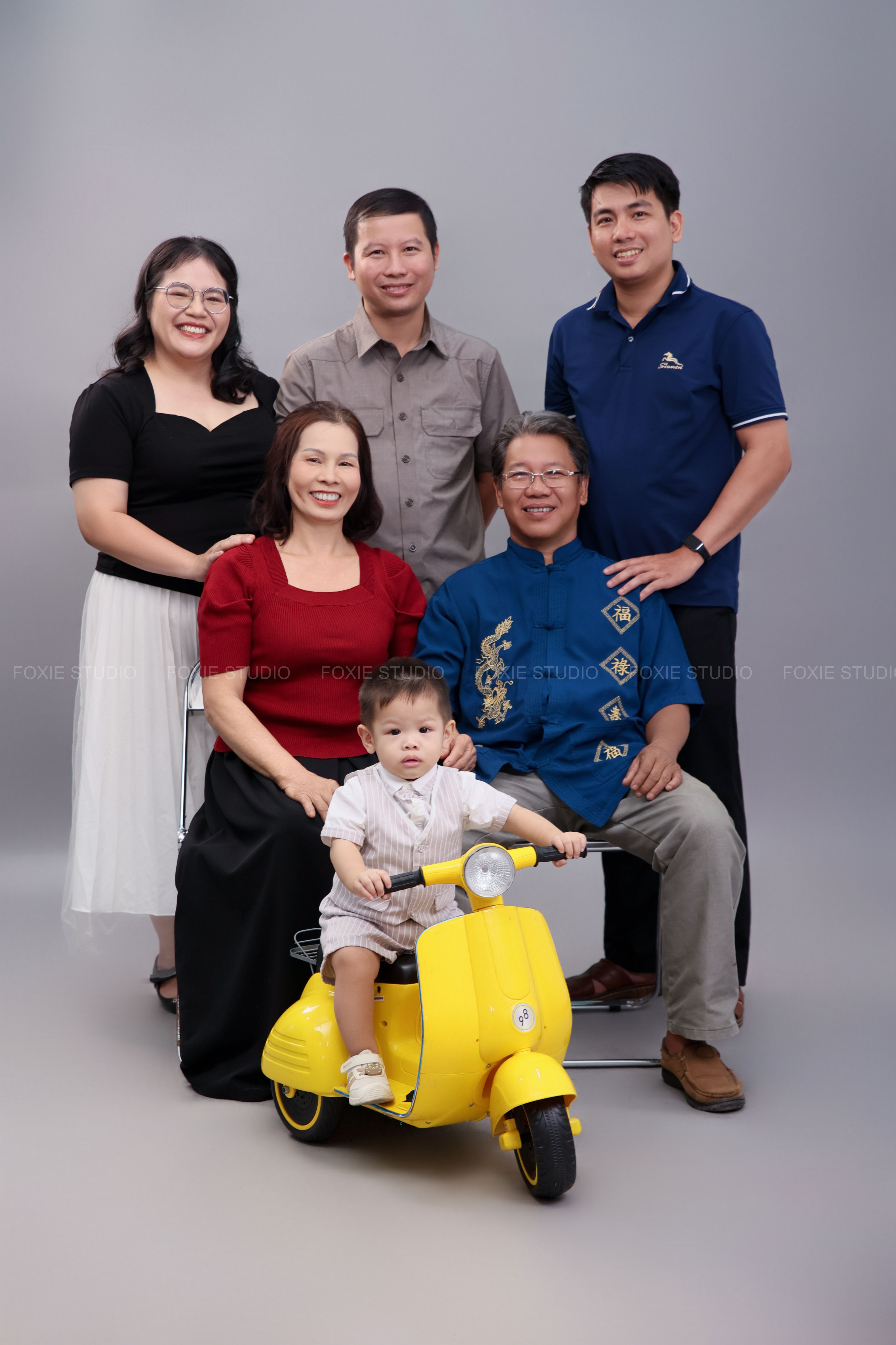 Bé & Gia Đình